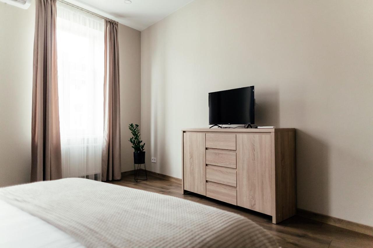 Lara Apartament 3 Lviv Exterior photo